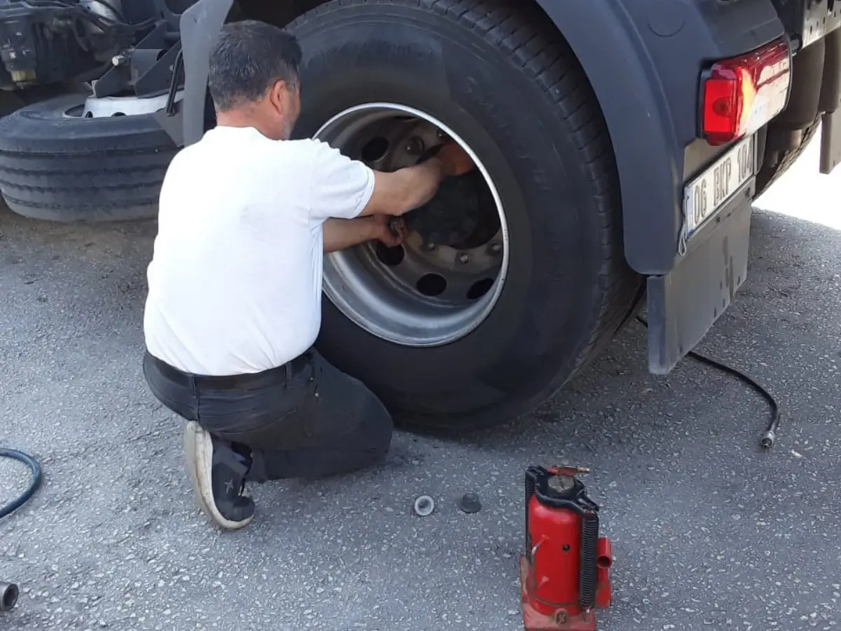 Şırnak Oto Lastikçi